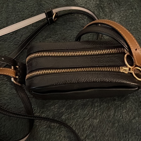 COPY - Perry bombe’ mini bag fromTORY BURCH fit all the fhone size upto the i p… - Picture 4 of 4